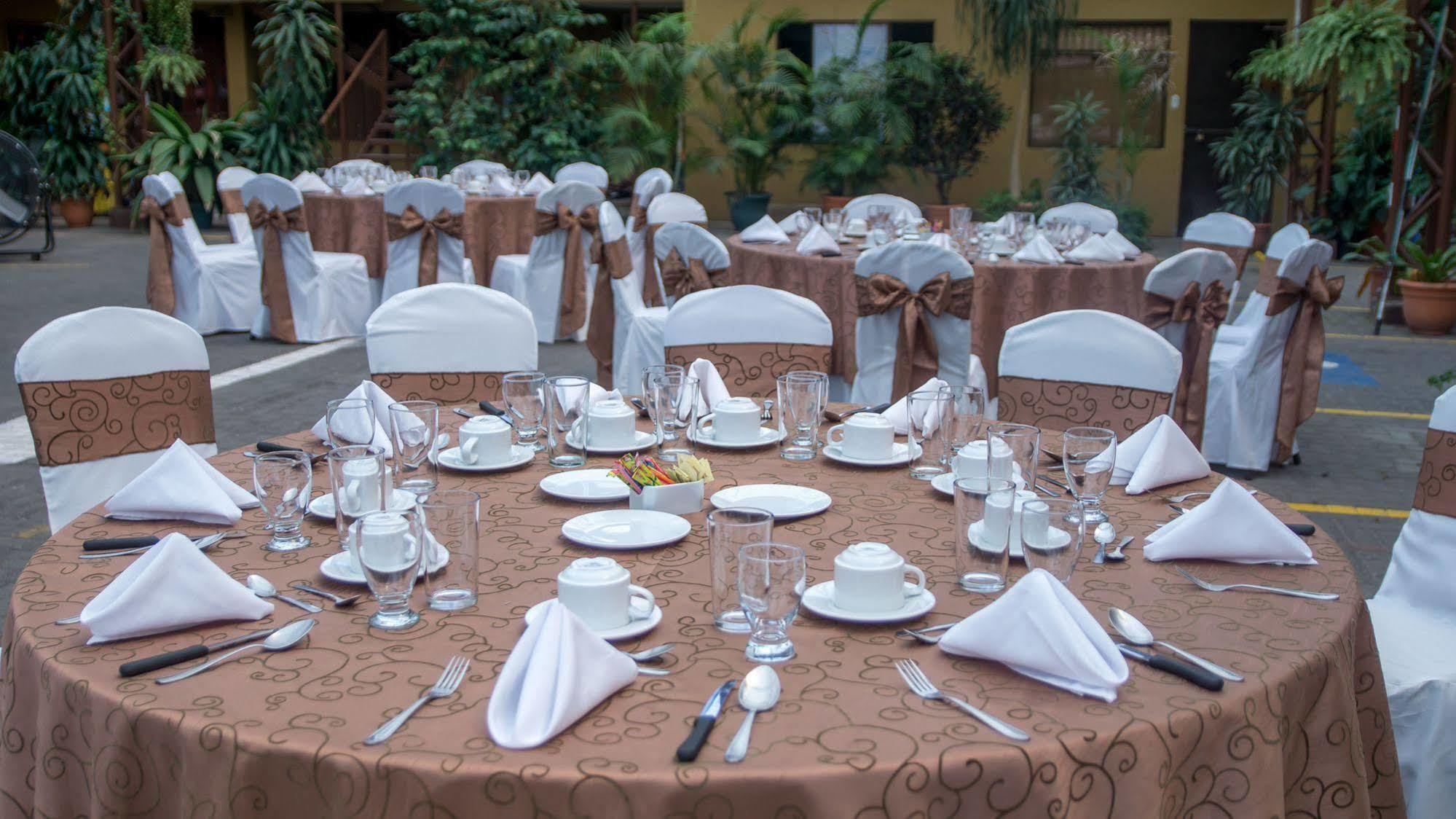 Hotel Y Restaurante El Guarco Cartago Exterior photo